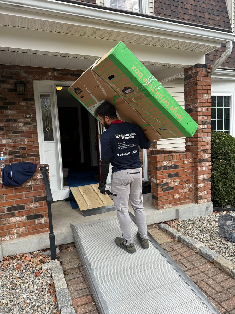 RealMovingofCT's tweet image. Are you getting Ready to move?

🌐 Visit Our Website at realmovingstorage.com

#RealMovingStorage #SouthCarolinaMove #RealMovingAndStorage #StressFreeMoving #MovingServices #FreshStart #NewBeginnings #Connecticut