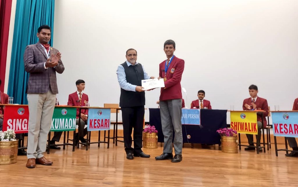 PRODefDehradun's tweet photo. #SainikSchool, Ghorakhal hosted its  Inter-House Senior #EnglishDebate Competition, that witnessed great intellect &amp; oratory skills of the cadets.

On this occasion, the Chief guest &amp; alumnus Mr. Ashok Dhar graciously introduced a new #GoldMedal for the competition's winner. https://t.co/ic3ZzuYWjB