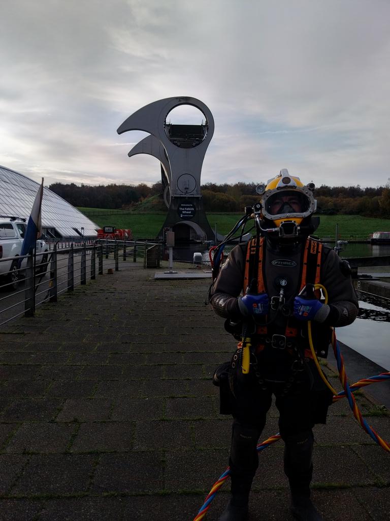 Morning dive at #thefalkirkwheel, Jubilee lock no3. Lock surveys and inspections underway. #betterinformed #improvedplanning #canalengineering