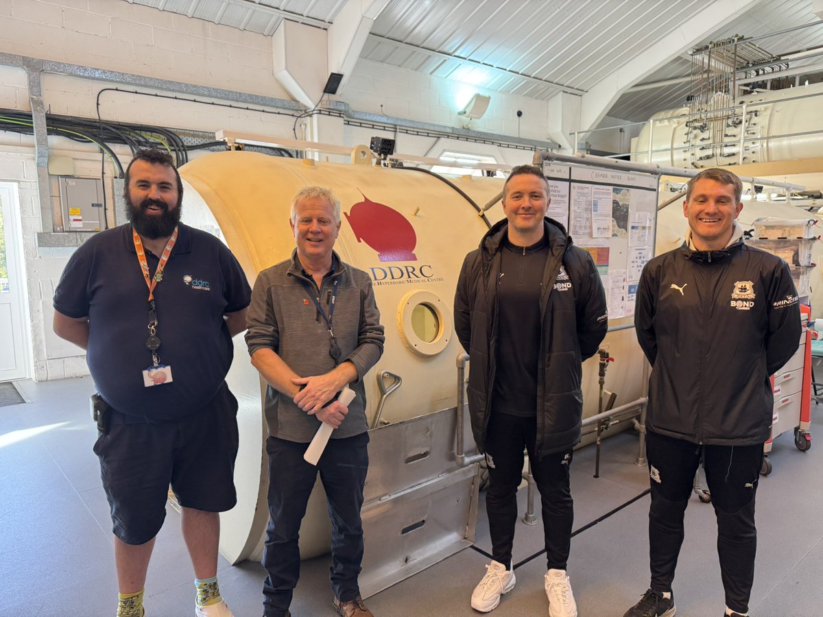 Plymouth Psychology (@plymouthpsych) on Twitter photo Exploring the possibilities of how our world class research and specialists at <a href="/PlymUni/">University of Plymouth</a> <a href="/BrainBric/">Brain Research & Imaging Centre (BRIC)</a> <a href="/DDRCPlymouth/">DDRC Healthcare</a> can support athletes and staff at <a href="/Argyle/">Plymouth Argyle FC</a>
#football #research #Collaboration Exploring the possibilities of how our world class research and specialists at <a href="/PlymUni/">University of Plymouth</a> <a href="/BrainBric/">Brain Research & Imaging Centre (BRIC)</a> <a href="/DDRCPlymouth/">DDRC Healthcare</a> can support athletes and staff at <a href="/Argyle/">Plymouth Argyle FC</a>
#football #research #Collaboration