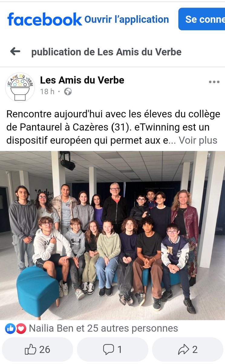 L'artiste Dick Annegarn est venu hier à la rencontre du club #eTwinning 🇪🇺 du @ClgCazeres afin préparer l'interview qu'il va nous accorder en décembre  dans le cadre de notre projet de webradio collaborative sur la musique et l'IA.  Une interview qui s'annonce intéressante 🎙️📰!