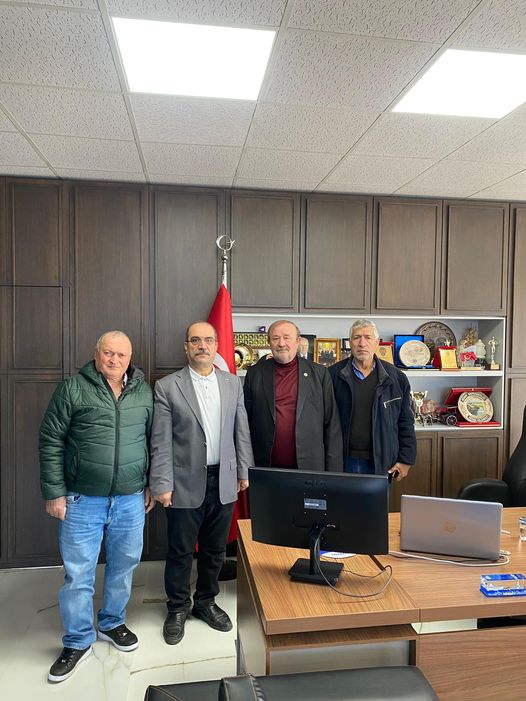 Çınarcık Emekliler Derneği Başkan ve Üyelerine nazik ziyaretlerinden ötürü teşekkür ederiz.