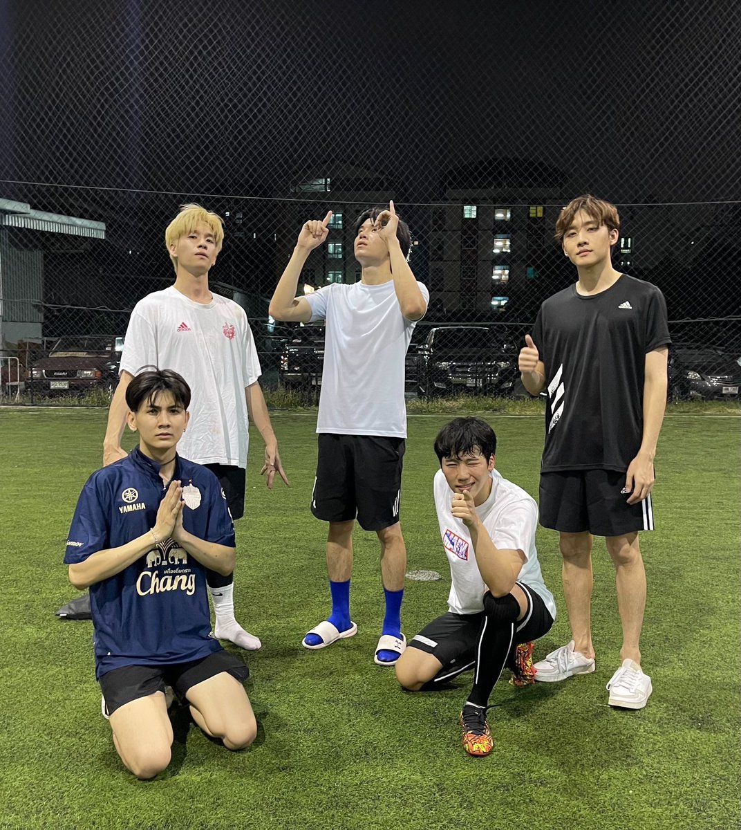 kwangg28's tweet photo. แค่ตั้งหน้าตั้งตารอดู ตอน19.00😌

รูปแรก VS รูปปัจจุบัน 

#.WESTILLREACTEP10
EP10 REACT JACK JOKER https://t.co/R1PRxjLfMG