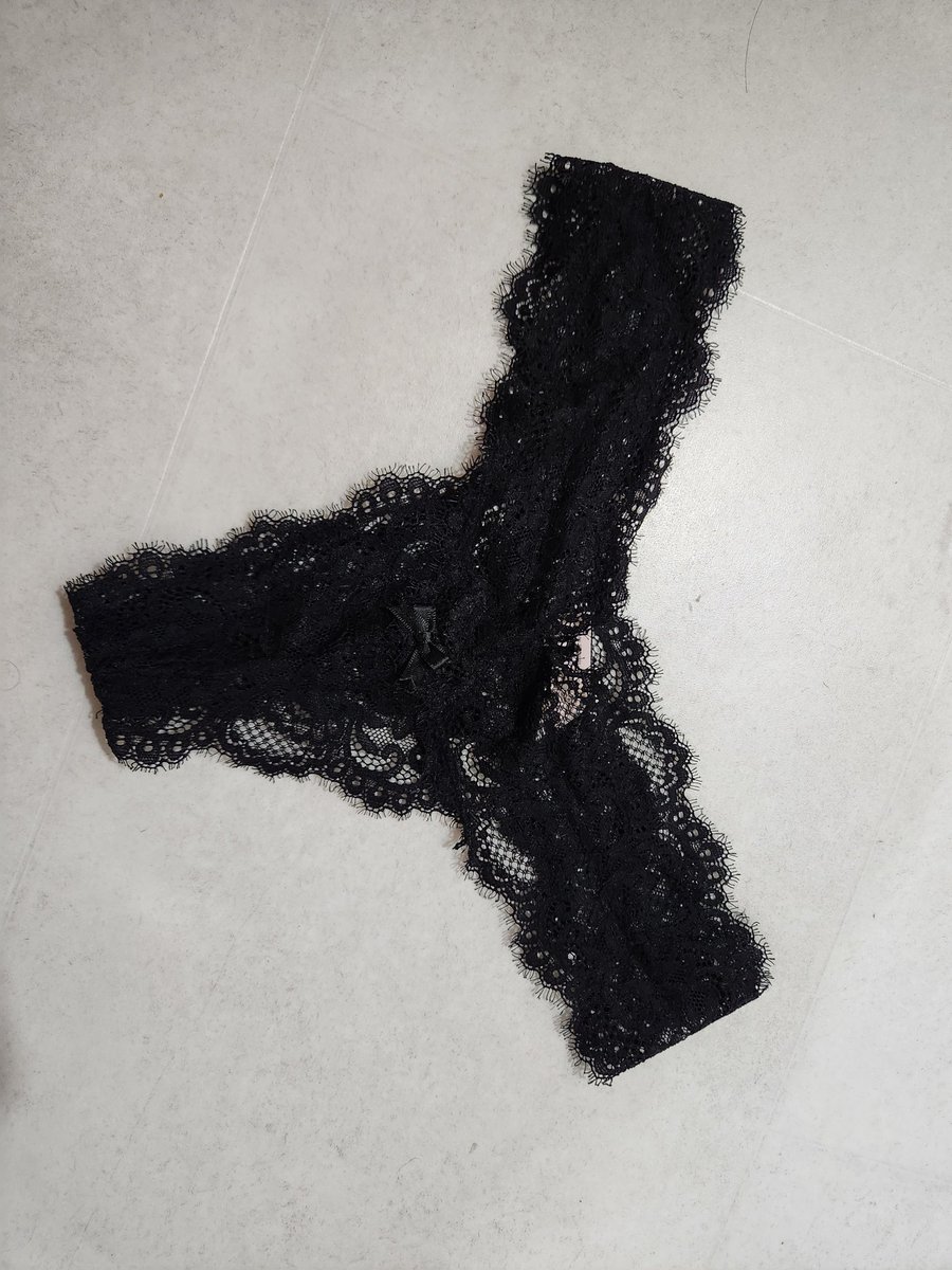 이 천떼기는 뭐시당가? 
ㅋ ㅋ ㅋ ㅋ ㅋ 
요즘들어 진한향을 자랑하는 천조각