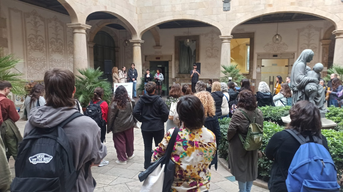 ConsellAnoia's tweet photo. Ahir l'equip de joventut va assistir a la 42a Jornada de Polítiques Locals de Joventut, coneguda com a Jornada APROP.
L'esdeveniment, va girar entorn les relacions interpersonals a l’adolescència i la joventut.
@joventutdiba
#AnoiaJove #Aprop #JornadaDiba #JornadaAPROP #42JPLJ https://t.co/ZVbLS7hUho