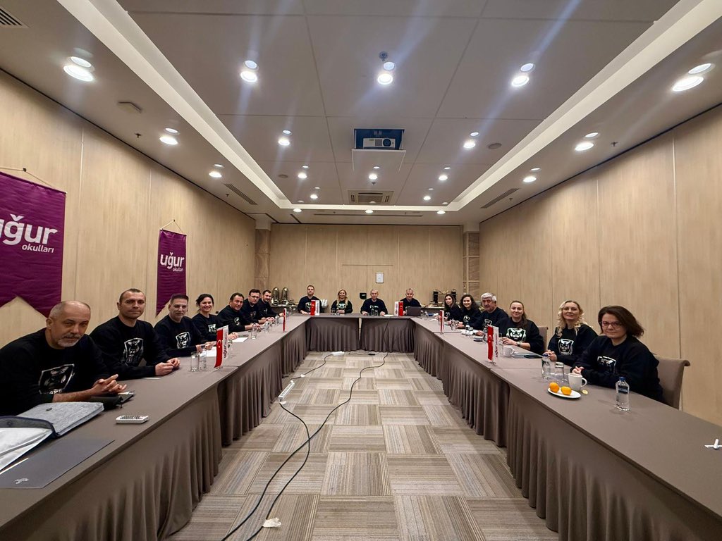 ‘Eğitimin Öncü Vizyonu 57 Yıldır Uğurlu’💜

2024-2025 Değerlendirme &amp; Yeni Dönemi Planlama Çalıştayımızı gerçekleştirdik. Çalıştayımıza katılan müdürlerimize değerli paylaşımları için teşekkür ederim. Başarılarla dolu yeni bir dönem dilerim.

#UğurluOlmak