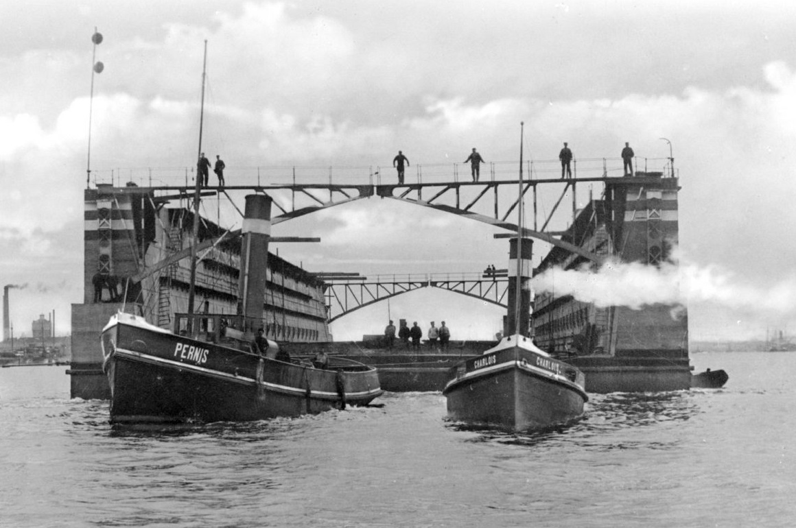 Na herijking zijn de Zuid-Hollandse #erfgoedlijnen zijn weer klaar voor 2025! Zo vertellen de lijnen #Trekvaarten en #Waterdriehoek straks een breder verhaal. 👉bit.ly/3O4Y4Vl #vrijwilligers #waterdriehoek #hollandsbuiten #trekvaarten <a href="/OudeHollandseWL/">Oude Hollandse Waterlinie</a>