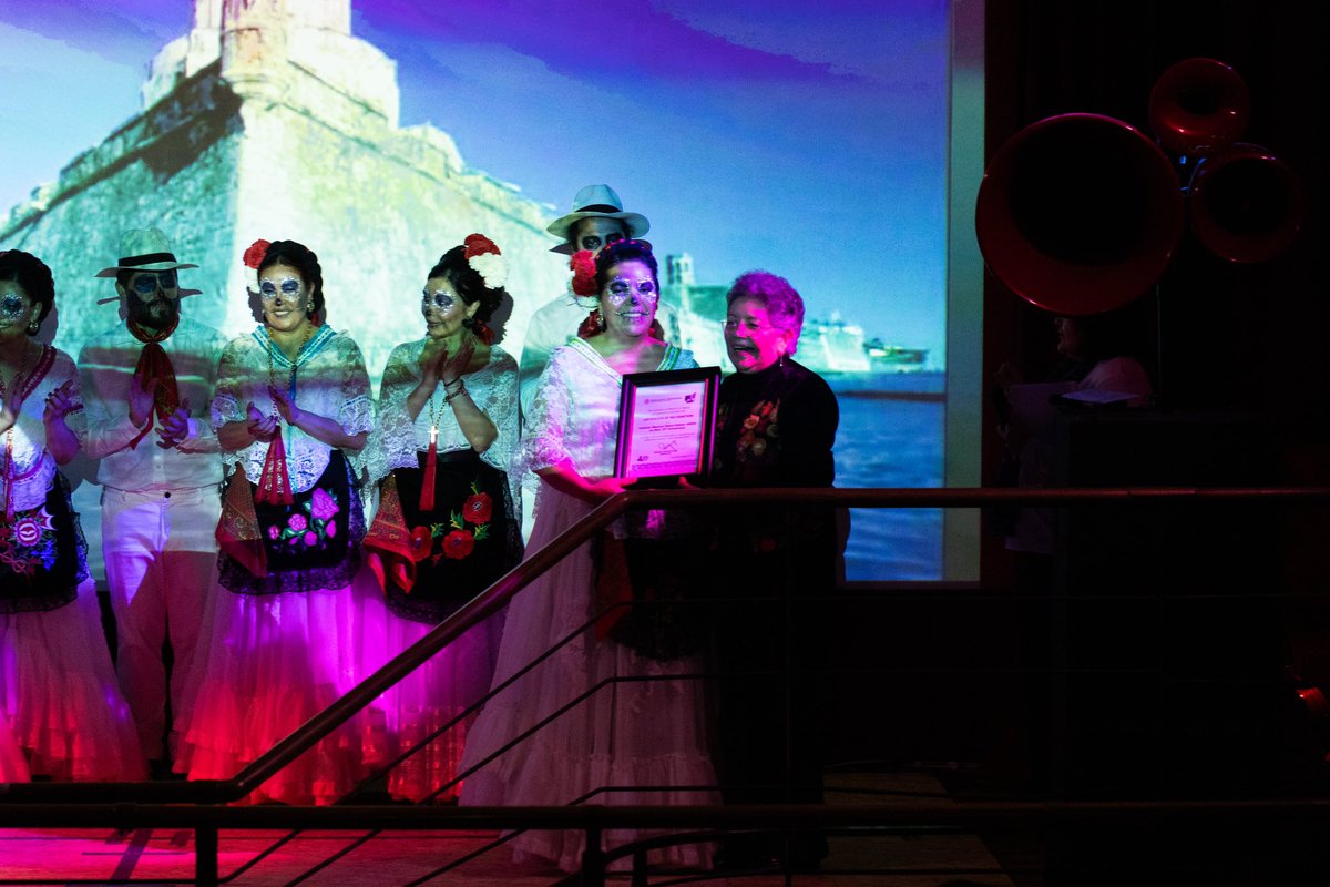 AMDIEMEXICO's tweet photo. We are deeply grateful for the recognition our beloved Mexican Ambassador @CZaragozaF has granted us. We are also very thankful to our dear Cultural Consul Luz Martínez of the Mexican Embassy for joining us at our celebration event, The Blue Mist 2024.@EmbaMex_Irlanda #mexicano https://t.co/7JscXZ1eNB