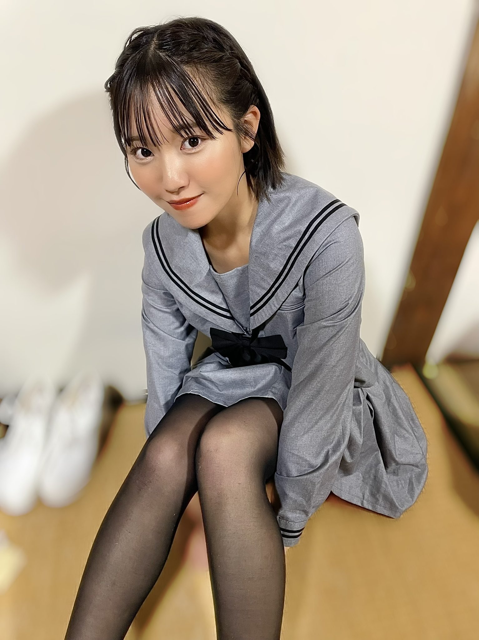 香月杏珠  ニーハイ 