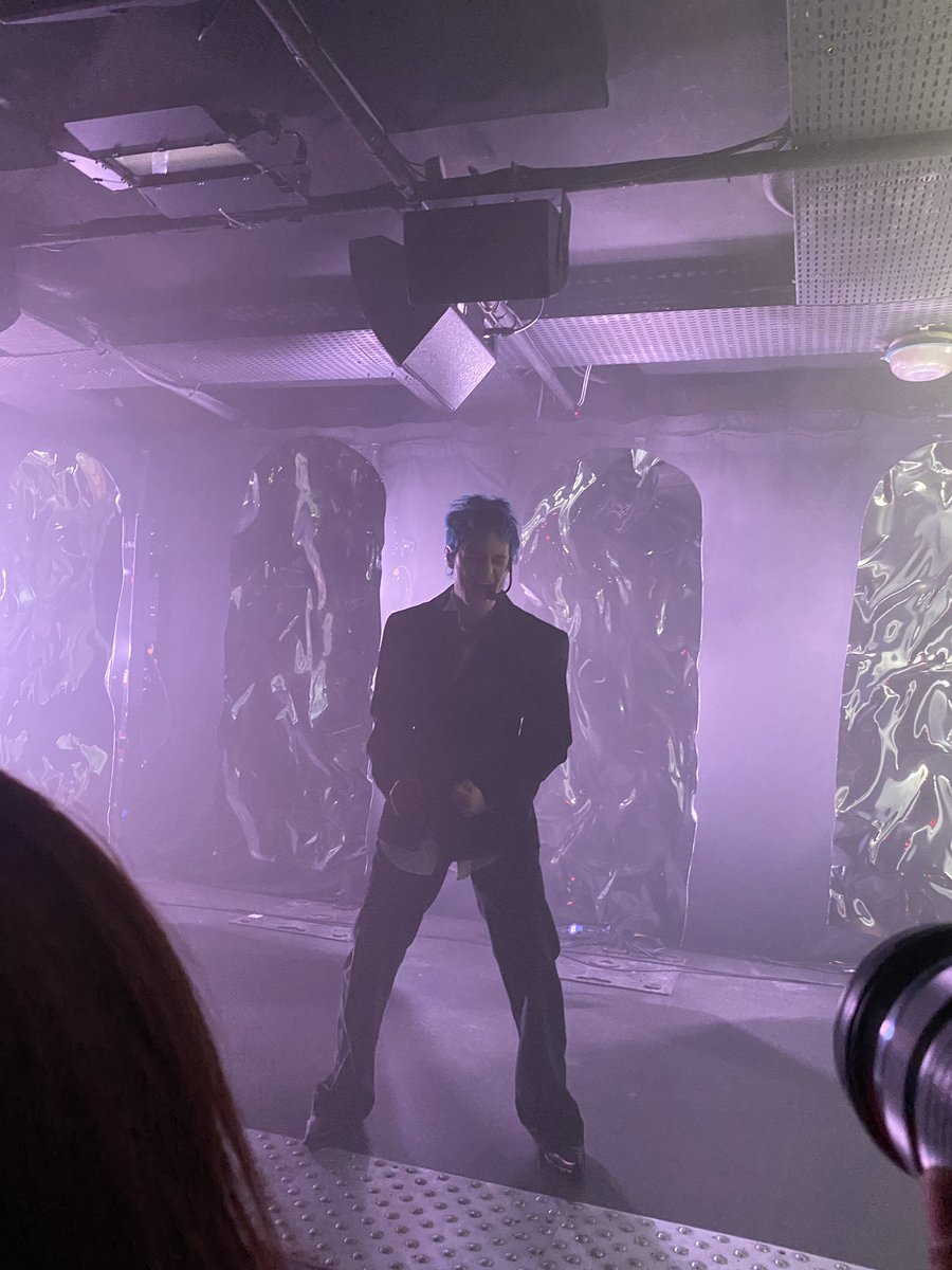 Christine and the Queens Brasil tweet media