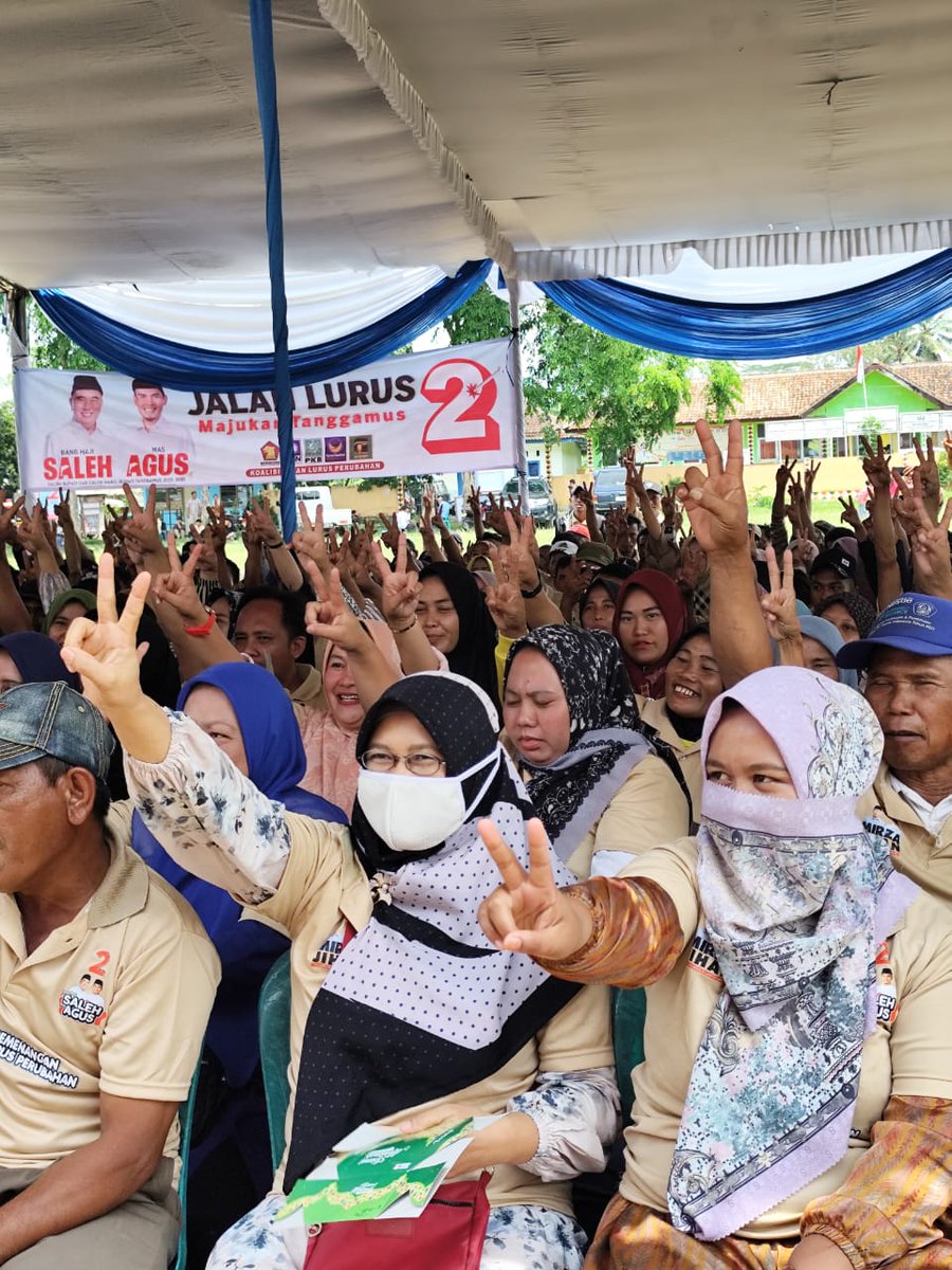oddyouuth's tweet photo. Pengukuhan Tim koalisi kemenangan Paslon Bupati Tanggamus Nomor 2, H. Saleh Asnawi &amp; Agus Suranto di Lapangan Tekad, Tanggamus.

COBLOS NOMOR 2 untuk #MajukanTANGGAMUS ✌️✨
Kita kawal sampai menang! https://t.co/vN2z77Ektf