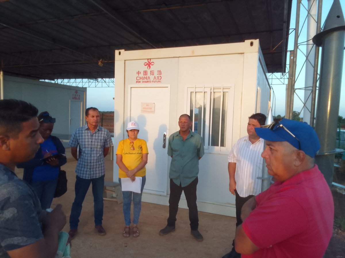 Con la presencia de Julio Heriberto Gómez Casanova  Primer Secretario Del Partido en nuestra provincia Y Alfre Menéndez Pérez Diputado a la asamblea nacional y gobernador en  #CiegodeAvila  se chequea el parque solar fotovoltaicos