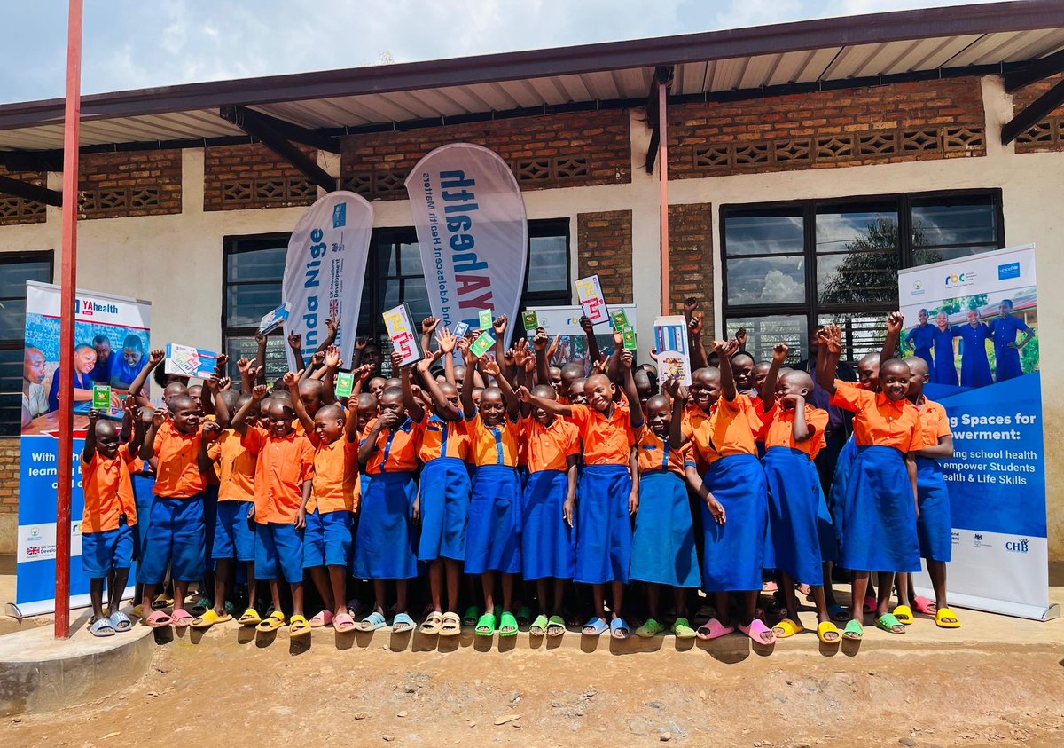 chbrwanda's tweet photo. Empowering young minds at EP Mwasha in @GakenkeDistrict! Our P4 health club members are helping shape their club to reflect what they truly need. 

Using a human-centered design approach, we’re listening to their voices through assessments and feedback, tailoring each club to support their growth and well-being. 
Proud to lead this under the #GIRLProgramme with @Rwanda_Edu @FCDOGovUK @UKinRwanda and @unicefrw 

#NdindaNide