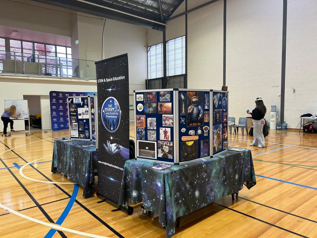 onegiantleapoz's tweet image. We&apos;re at the Amazon Web Services Girls&apos; Tech Day in Blacktown today. This event is a great opportunity for girls to learn, explore, and connect with others who share the same passion for STEAM. Come along and say hi! #AWSGirlsTechDay