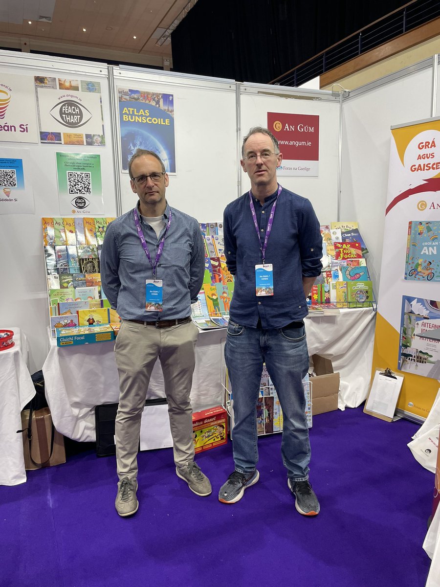 Tar chun cainte le @AisTeagaiscCOGG &amp; <a href="/AnGumFnaG/">An Gúm</a> ag #Expo <a href="/IPPNExpo/">IPPN Education Expo</a> Seastán D6 &amp; D7 Neart áiseanna deasa againn!