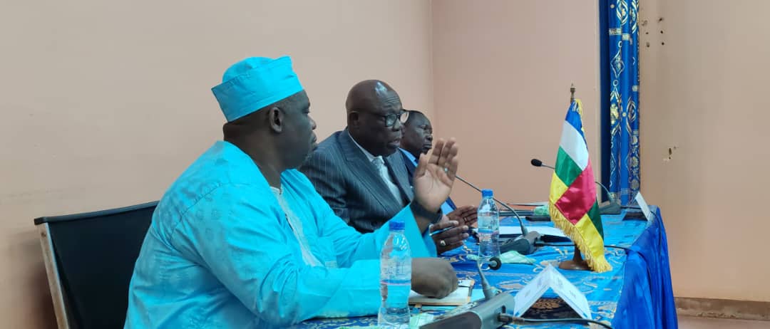 Autorité Nationale des Elections - Centrafrique (@ane_officiel) on Twitter photo Ce 12.11.2024, le Pr de l'#ANE, Dr Mathias B. #MOROUBA a présenté devant le #comité stratégique l'#état d'avancement du #processus électoral en cours
<a href="/UN_CAR/">MINUSCA</a> <a href="/PNUD_RCA/">PNUD Centrafrique</a> <a href="/MediasOubangui/">Oubangui Médias</a> <a href="/RadioNdekeLuka/">Radio Ndeke Luka</a> <a href="/primrcaoffic/">Primature RCA Officiel</a> <a href="/GazamBetty/">Christian Gazam Betty 🇨🇫</a> Ce 12.11.2024, le Pr de l'#ANE, Dr Mathias B. #MOROUBA a présenté devant le #comité stratégique l'#état d'avancement du #processus électoral en cours
<a href="/UN_CAR/">MINUSCA</a> <a href="/PNUD_RCA/">PNUD Centrafrique</a> <a href="/MediasOubangui/">Oubangui Médias</a> <a href="/RadioNdekeLuka/">Radio Ndeke Luka</a> <a href="/primrcaoffic/">Primature RCA Officiel</a> <a href="/GazamBetty/">Christian Gazam Betty 🇨🇫</a>