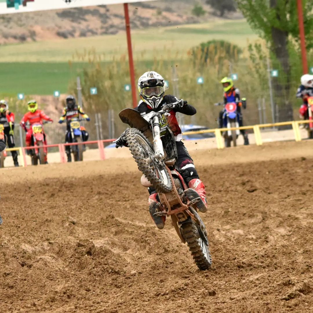 #WheelieWednesday😎🤘

📷<a href="/brunomiro337/">bruno Miro</a>