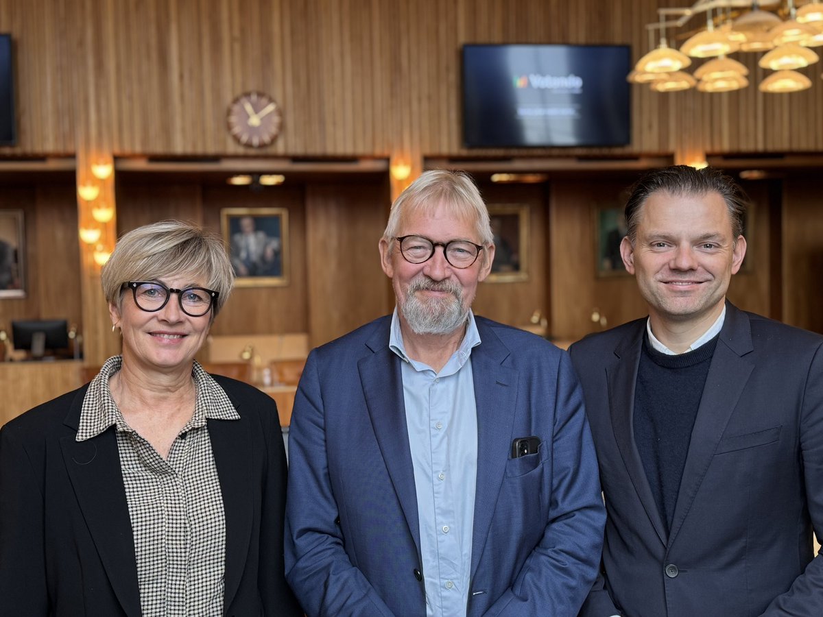 FREDERIKSBERG OG ALMA💙
Tak for en god samtale med borgmesteren og tidligere IRMA-direktør Alfred Josefsen, der er ved at starte en helt ny butikskæde ‘ALMA’, et nyt tilbud til alle os, der savner IRMA. Som fmd. for Erhvervsrådet siger jeg: “Frederiksberg is open for business”