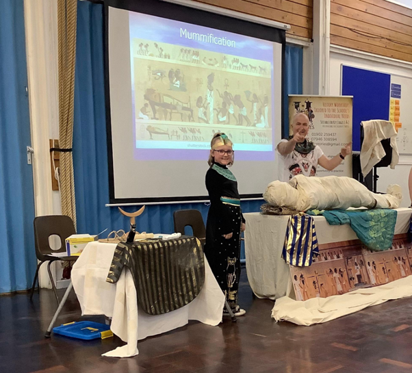 TenterfieldsPA's tweet photo. Year 5 were transported back to the land of Ancient Egypt in an incredible workshop! 🏺🕌
A huge thank you to all the parents for their amazing effort with the costumes—everyone looked fantastic, it felt like we were right there in ancient history! 👗✨
#ICanBeCollaborative https://t.co/XuTNNT5y5r