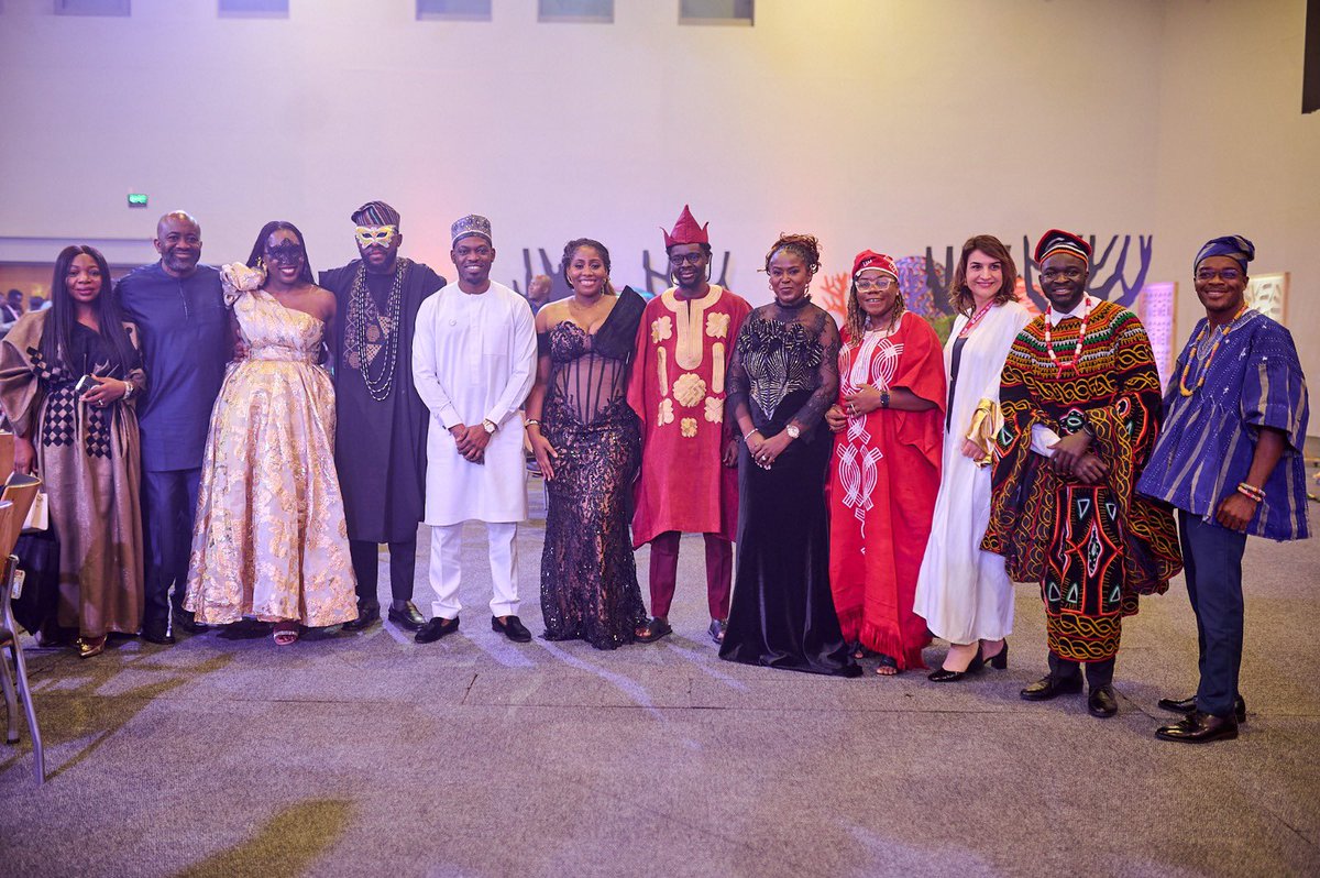FelixFomengia's tweet image. An unforgettable evening at the #AfriLabs African Met Gala Night! 🙌 A truly elegant and vibrant celebration of Africa’s cultural richness, vibrant energy and innovative spirit! 

From the vibrant performances and fashion show to the laughter and music, it was an incredible…