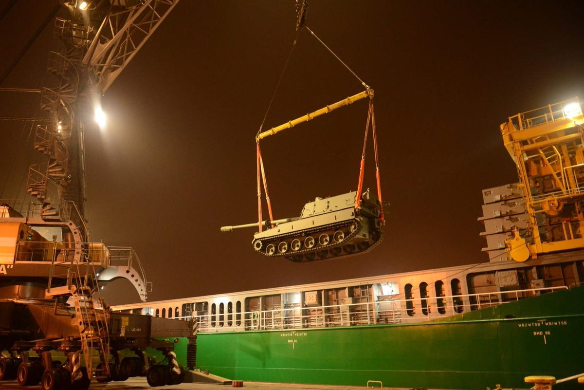 jurgen142785553's tweet image. 13.11.2024 Dostawa do Gdyni z Korei:
👉9 czołgów K2
👉12 haubic K9
👉8 modułów wyrzutni #Homar-K
Na zdjęciu K9 jako środek napadu powietrznego👇