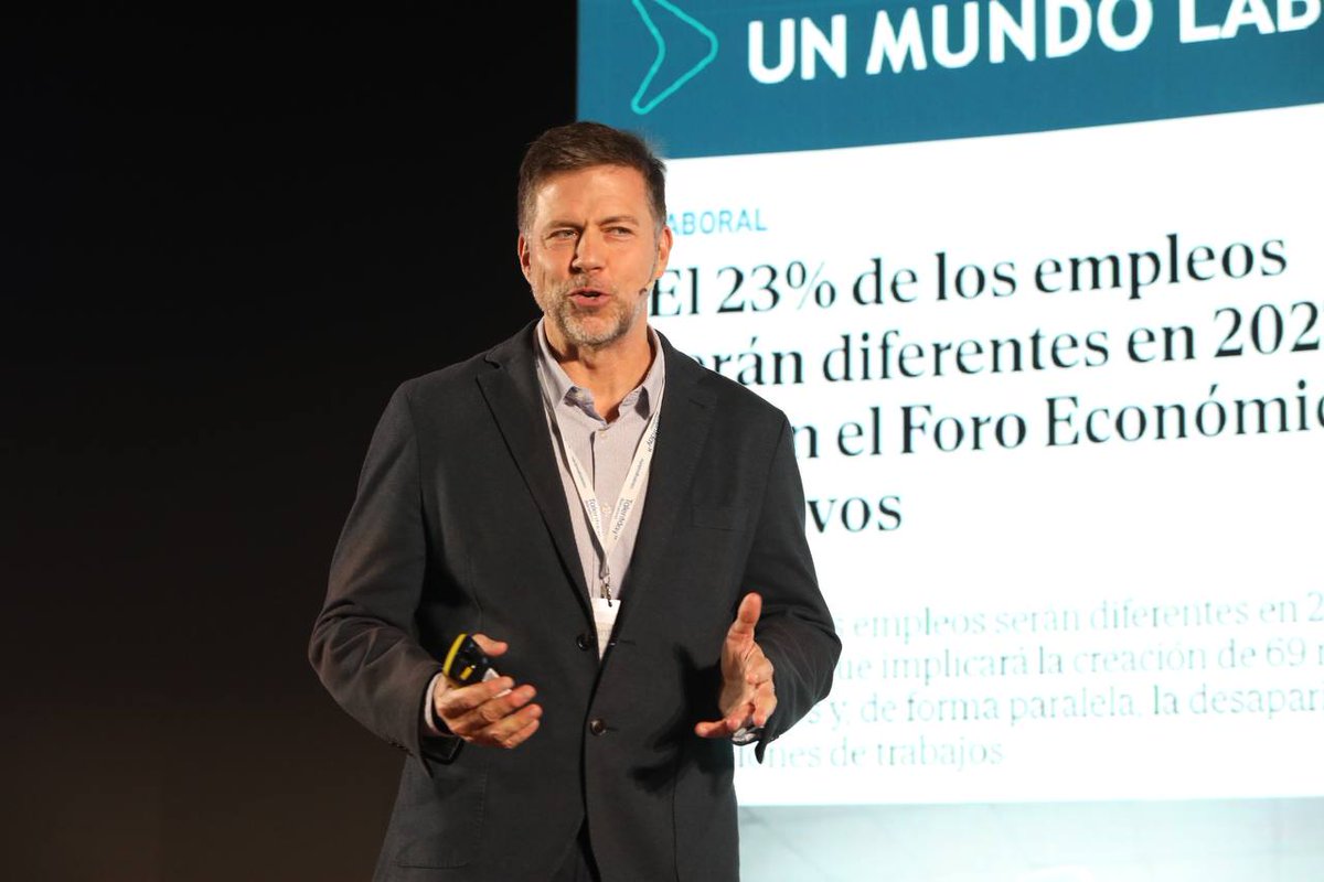 #TalentDayBcn24 🔊 Joan Clotet, humanista digital: "Al éxito, llegamos sumando capacidades: talento humano y tecnología, liderazgo y  experiencia integradora para promover el cambio hacia el futuro deseado".