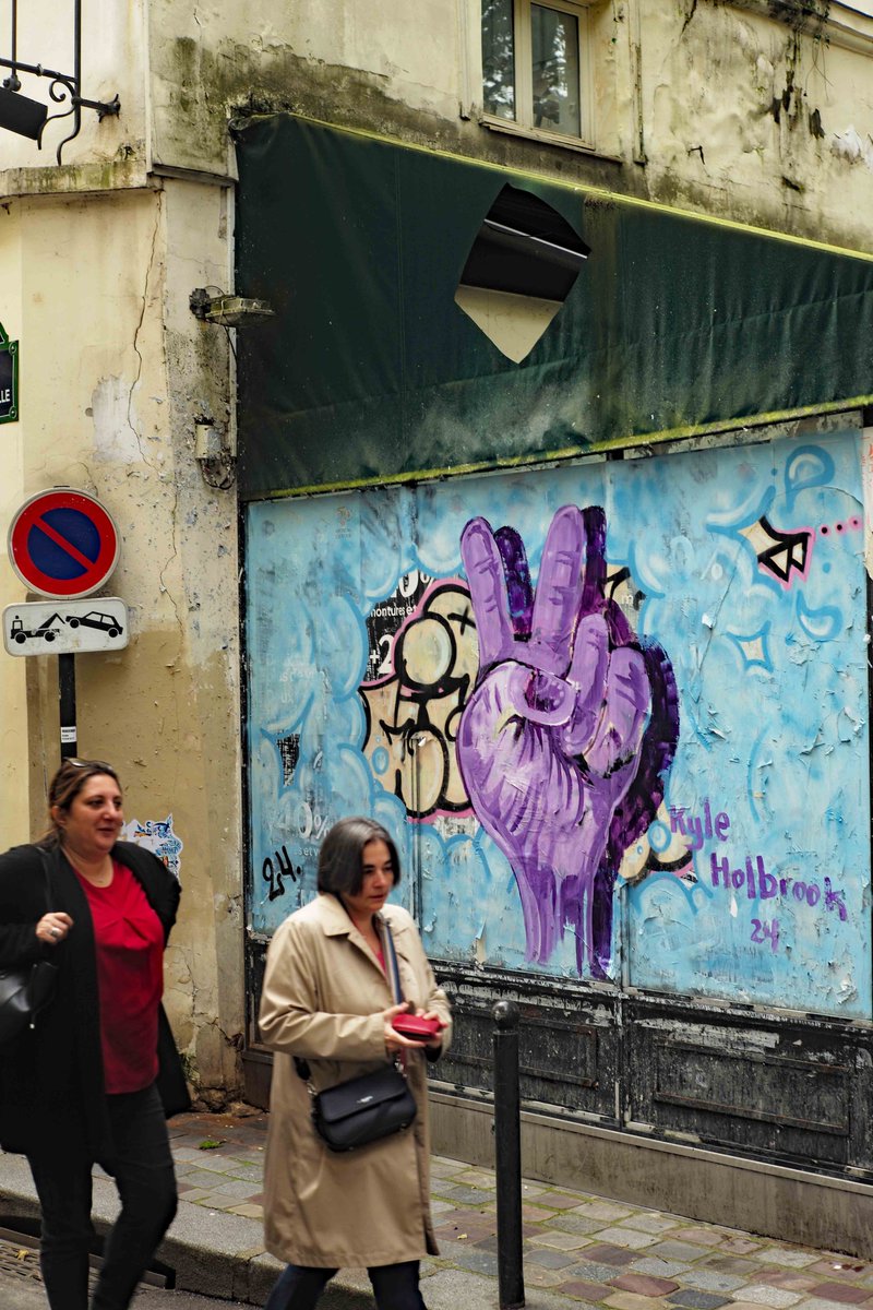 jpquinonero's tweet photo. #KyleHolbrook #streetart #arte #art #banlieue #suburbios #violencia #violenciaurbana #streetphotography #photographie #fotografía #Leica / Kyle Holbrook y su street art en el París mestizo y la nueva Francia multicultural … https://t.co/rH41hiNkEh… .. https://t.co/JG0ScCjVtE