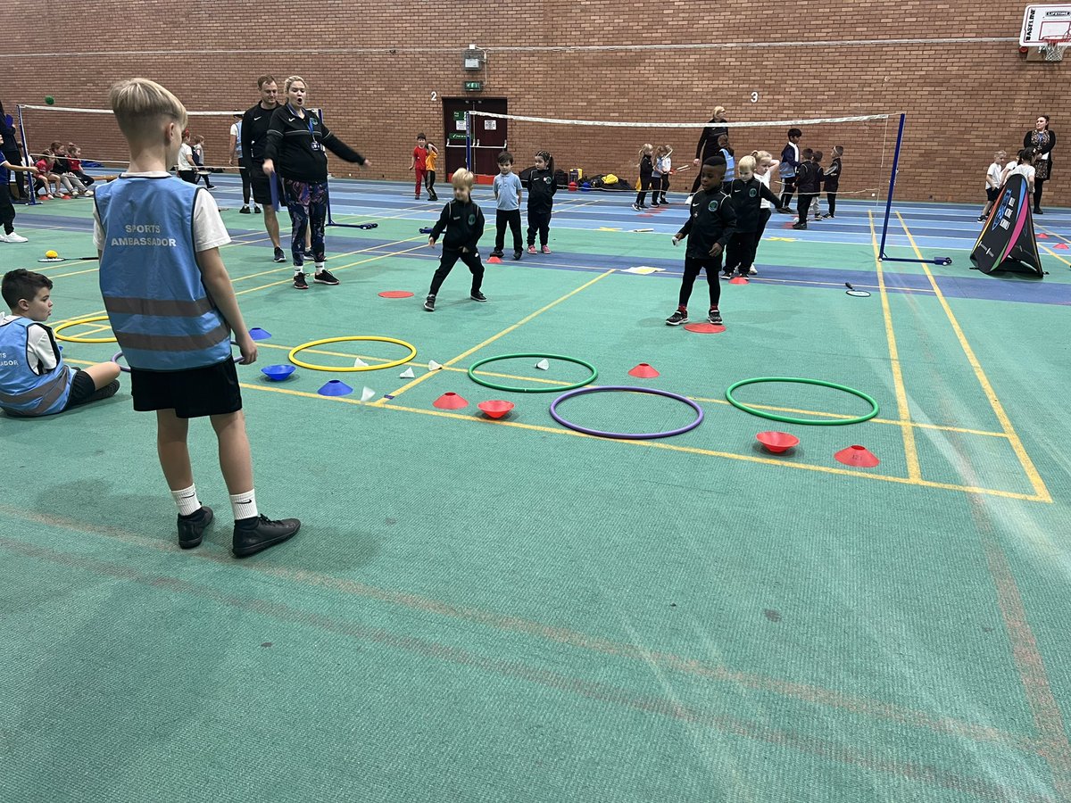 We’re trying a new Festival format from <a href="/BadmintonEnglnd/">Badminton England</a> this week 🏸

3 festivals for years 1 &amp; 2 children - over 200 KS1 children playing 8 skill challenges. Great so far!

Thanks <a href="/ThanetPrimary/">Thanet Primary</a> &amp; <a href="/EastfieldPSHull/">Eastfield Primary School</a> for providing their sports ambassadors to help deliver 🌟