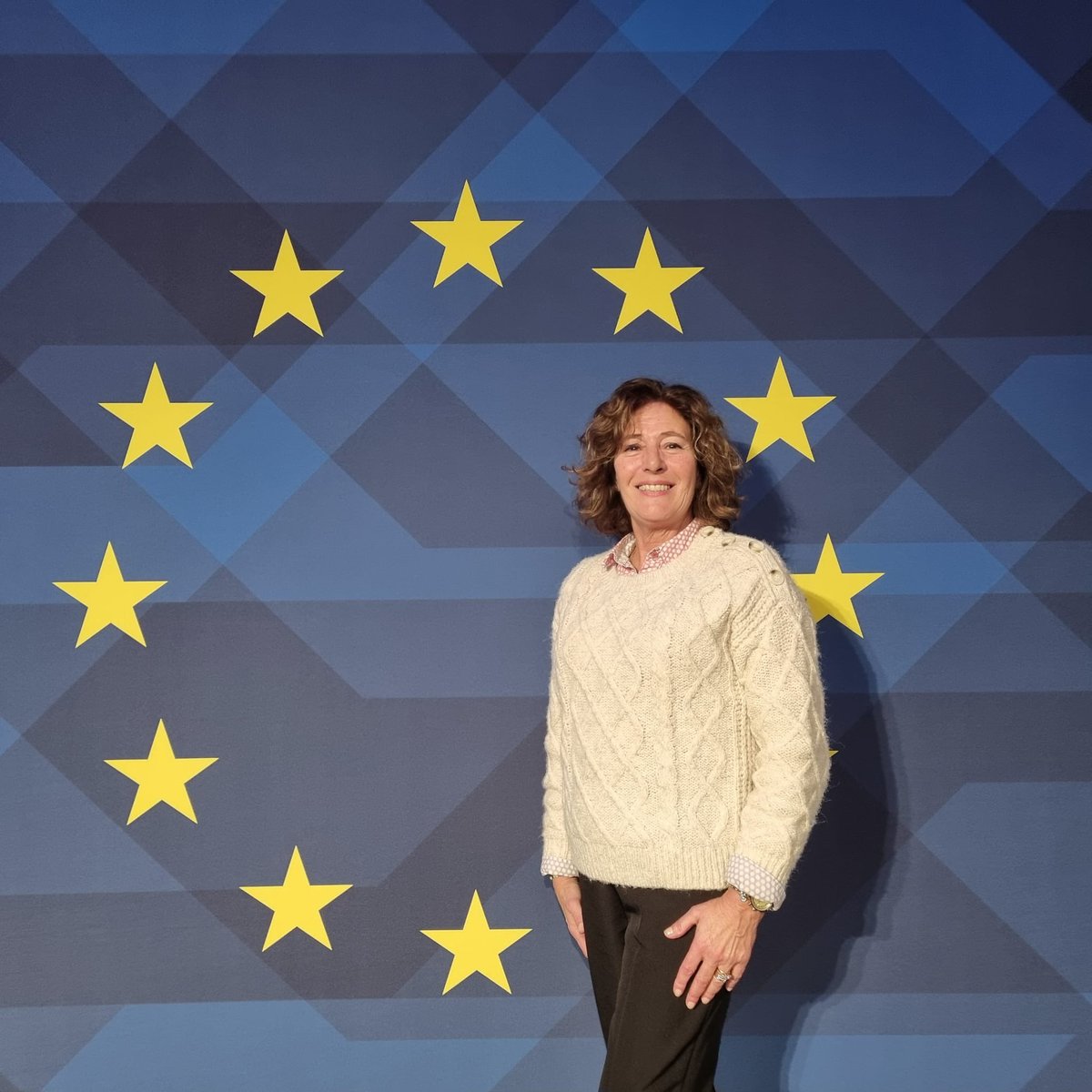 Since Brexit, the Spaniard Sylvia Ordás, from <a href="/WeAreSettled/">Settled</a>  is giving her all to help the most vulnerable🇪🇺citizens to continue living in their home, the UK, with full rights.

Congratulations on the award Sylvia &amp; everyone in <a href="/WeAreSettled/">Settled</a>! Big thanks for your incredible work!