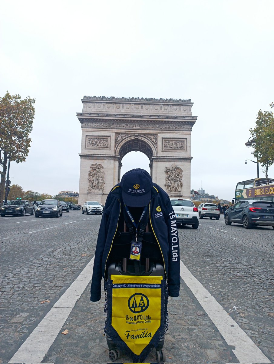 cchango's tweet image. 15 de Mayo à Paris
🧠Avec des cerveaux et du cœur❤️
👨‍👩‍👧‍👦La Coopérative Familiale👨‍👩‍👧‍👦
🇪🇨Quito-Latacunga-Ambato🇪🇨