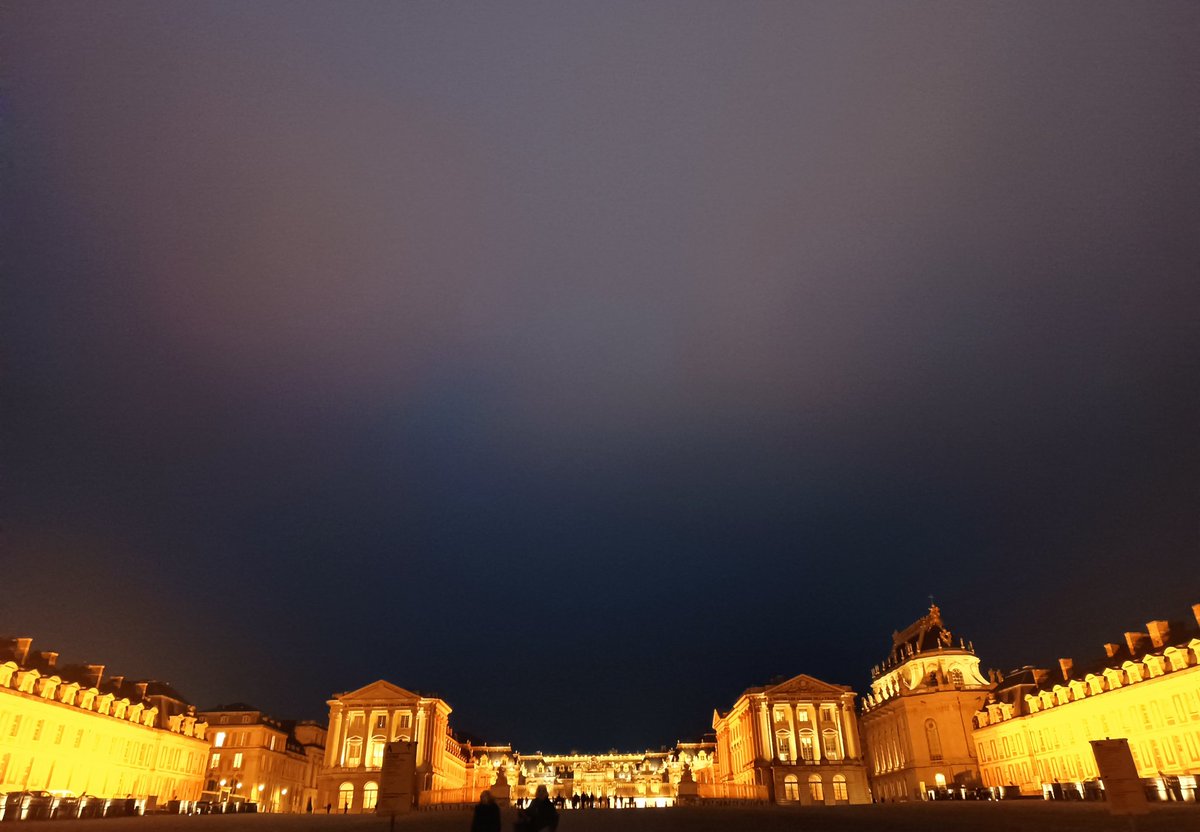 cchango's tweet image. 15 de Mayo à Paris
🧠Avec des cerveaux et du cœur❤️
👨‍👩‍👧‍👦La Coopérative Familiale👨‍👩‍👧‍👦
🇪🇨Quito-Latacunga-Ambato🇪🇨