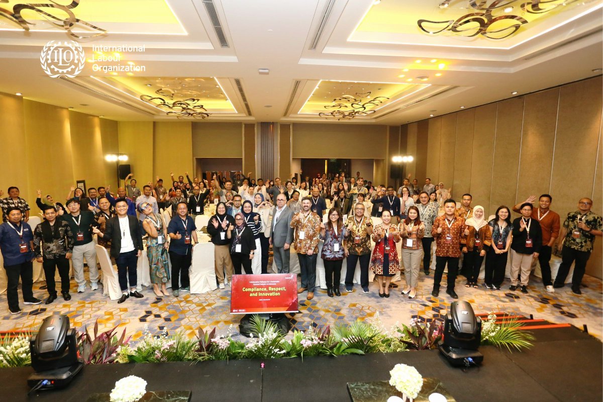 Last week, the Indonesia Business Forum, organized by <a href="/Better_Work/">Better Work</a> Indonesia—a joint programme of @ILO, <a href="/IndonesiaILO/">ILO Indonesia</a> &amp; <a href="/IFC_org/">IFC</a>—brought together industry stakeholders, promoting collaborative efforts for a sustainable RMG industry. 

👉 buff.ly/40Eyj5T