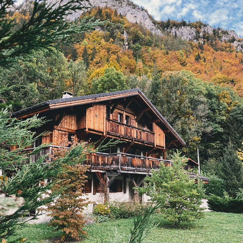 AlmaFisherPR's tweet photo. 🌍✨ Discovering the world one destination at a time — just like you! 
As a PR Manager for Trivago, I’m not just sharing travel tips but actively exploring them too. November is full of hidden gems, and Trivago is my go-to for finding the best stays, from cozy cabins in the Alps to vibrant city escapes in Tokyo.✈️

Whether you’re planning your winter getaway or a last-minute city break, Trivago makes it easy to find your ideal hotel, wherever you want to go. Join me in the adventure — where will Trivago take you next? 🧳💙 #TravelWithTrivago #Trivago