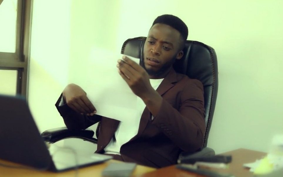 Elon musk wa ndalama kale amamenyera kampeni trump kuti apeze ntchito muboma inu mukufuna muzapange kampeni yongokupatsan t-shirt yachipani