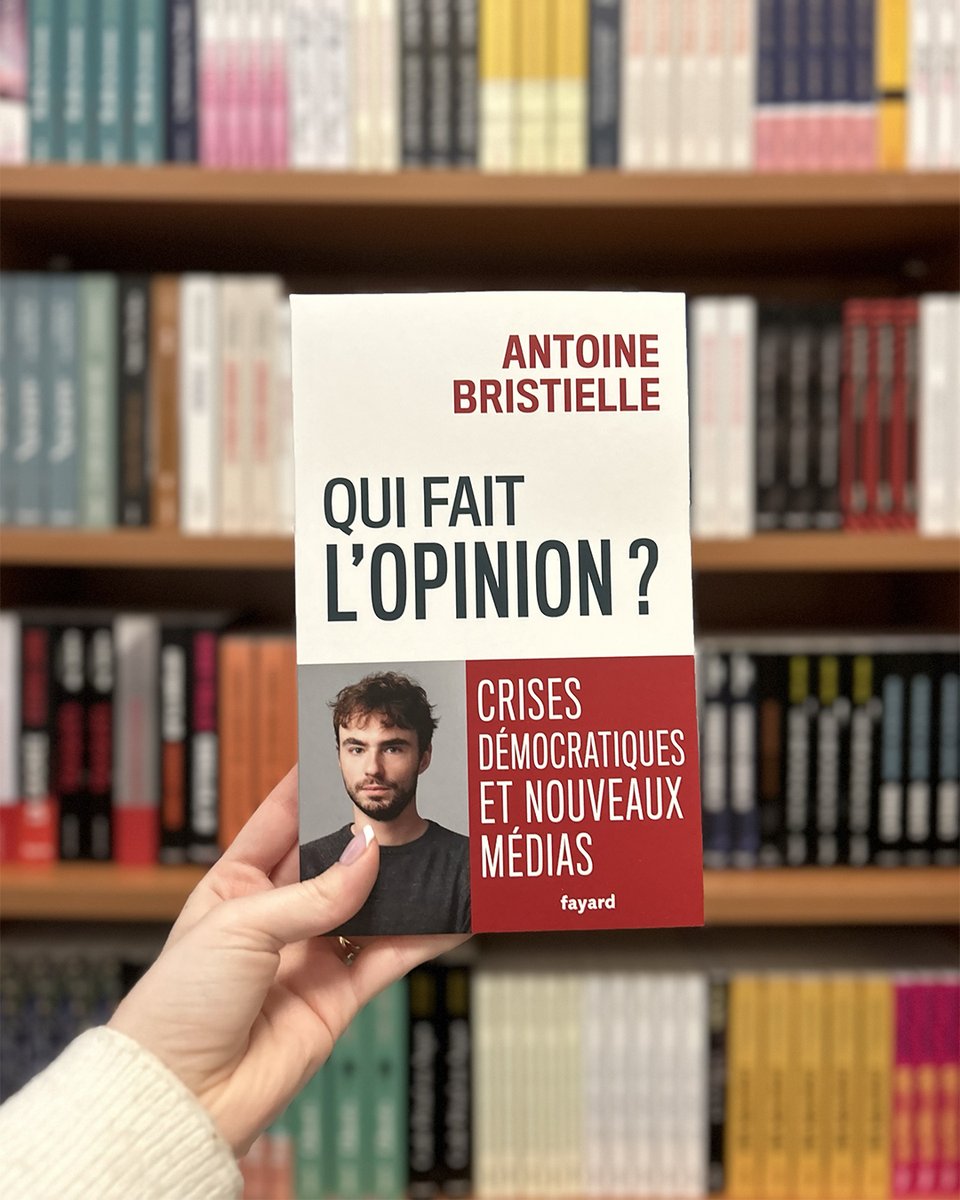 Fayard (@editionsfayard) on Twitter photo EN LIBRAIRIE - "Qui fait l'opinion ?" le nouvel essai d'<a href="/A_Bristielle/">Antoine Bristielle</a>
Antoine Bristielle dévoile les mécanismes de cette machine à fabriquer l’opinion, son influence sur les prises de position publiques et la réception que nous leur réservons. Croisant techniques de sondage et EN LIBRAIRIE - "Qui fait l'opinion ?" le nouvel essai d'<a href="/A_Bristielle/">Antoine Bristielle</a>
Antoine Bristielle dévoile les mécanismes de cette machine à fabriquer l’opinion, son influence sur les prises de position publiques et la réception que nous leur réservons. Croisant techniques de sondage et