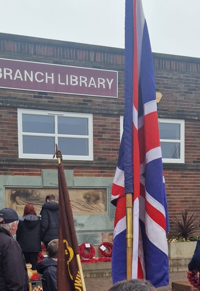 On Sunday pupils took part in the Remembrance Sunday parade at Little Lever cenotaph. We are so proud of you representing our school within the local community at such an important event.

Lest we forget 🌹