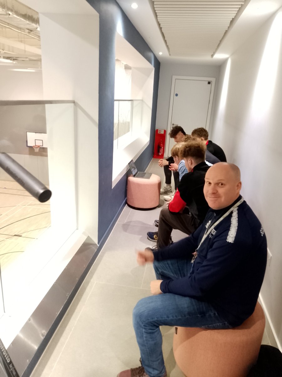 craig_twist's tweet image. Great start to our Football Industry Day with @LJMUFootball @LJMUSportSci. Our staff and students introducing local colleges to some of the practical skills needed to work in the industry