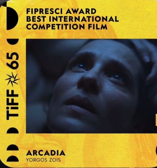 Siyad_'s tweet photo. 31 Ekim-11 Aralık tarihleri arasında gerçekleşen festivalde iki ödül veren FIPRESCI jürisi, Yorgos Zois’in yönettiği ARCADIA’yı Uluslararası Yarışma’nın En İyi Filmi, Orfeas Peretzis’in ilk uzun metrajı RIVIERA’yı ise En İyi Yunan filmi seçti. https://t.co/aeAus3P4oI