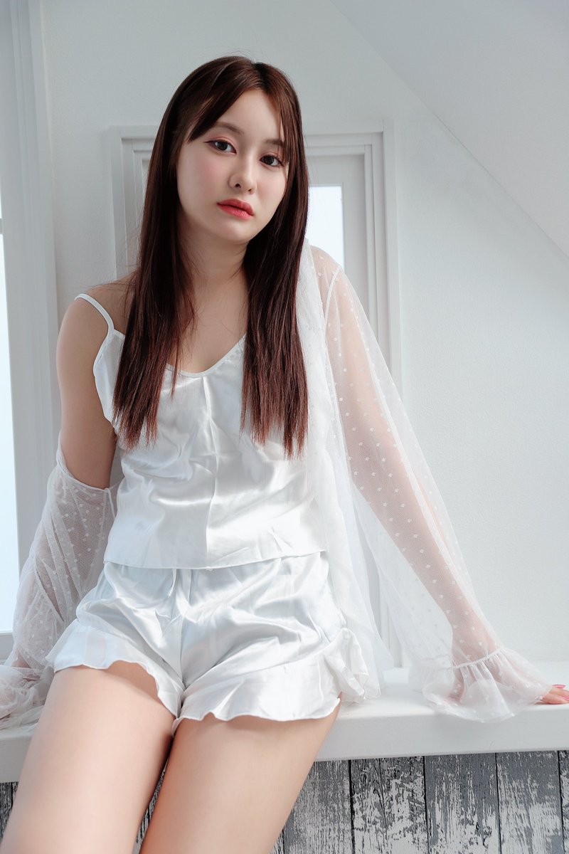 ＊＊ppp＊＊ページ　いつもありがとうございます♡ 小倉 唯デビュー5 周年記念スペシャルムービー公開！ 7/26 には