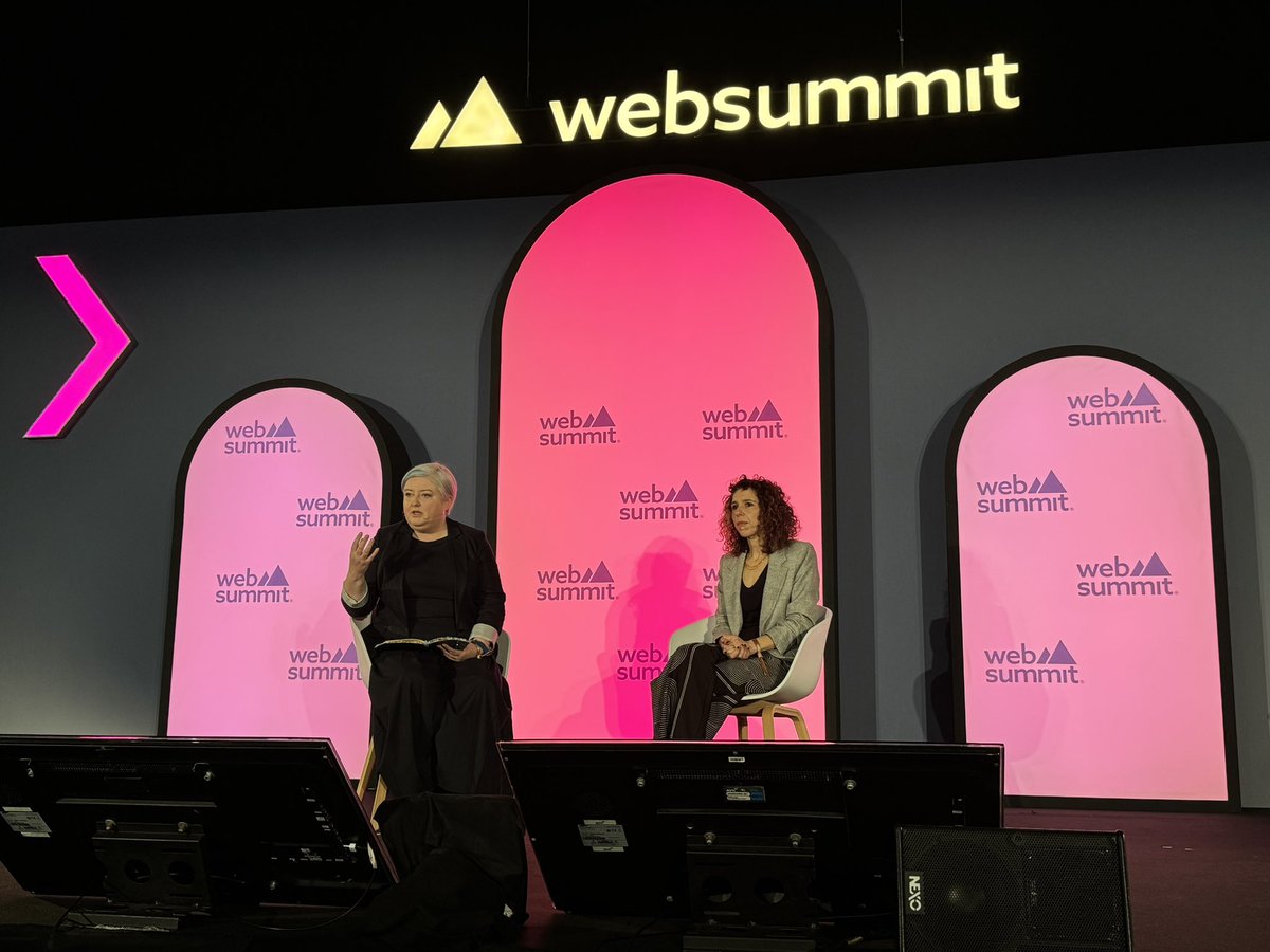 browserd's tweet image. “Beyond the nation state”, @imperialcollege Catherine Mulligan and @SkyNews @SKutchinsky, at @WebSummit #governmentsummit 
“The far right understands how digital technology works… they’ve created a global movement, using XXI century engagement tools”.
#WebSummit #webSummit2024