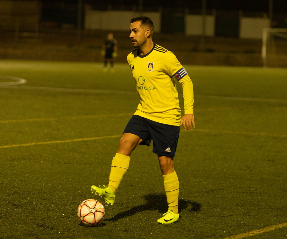UE Castelldefels (@uecastelldefels) on Twitter photo #PrimerEquipUEC | 🟡🔵
🔝🔝 DAVID MORENO <a href="/Mooorenooo21/">David moreno lopez</a> (Mundo Deportivo) i KIKE RAMÍREZ <a href="/kikeramiruiz/">Kike Ramirez</a> (Sport), triats entre els millors de la j8 #LligaElit
👏👏 Enhorabona, nois!
#SomHiGrocs #LligaElit #PrimerEquipUEC | 🟡🔵
🔝🔝 DAVID MORENO <a href="/Mooorenooo21/">David moreno lopez</a> (Mundo Deportivo) i KIKE RAMÍREZ <a href="/kikeramiruiz/">Kike Ramirez</a> (Sport), triats entre els millors de la j8 #LligaElit
👏👏 Enhorabona, nois!
#SomHiGrocs #LligaElit