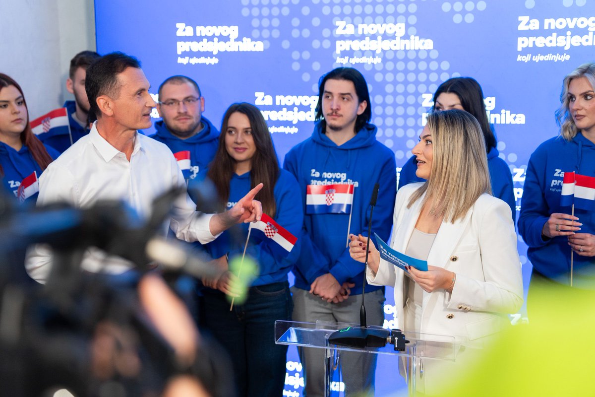 draganprimorac_'s tweet photo. Hrvatska zaslužuje predsjednika koji ujedinjuje i vodi naprijed, a ne onoga koji stvara podjele. Zato sam odlučio kandidirati se za predsjednika Republike Hrvatske!

Vrijeme je za vođu koji će usmjeriti Hrvatsku prema sigurnijoj i svjetlijoj budućnosti! https://t.co/I6QErFCJYq