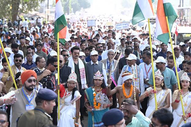 PIBYAS (@pibyas) on Twitter photo Union Minister <a href="/mansukhmandviya/">Dr Mansukh Mandaviya</a> Undertakes Bhagwan Birsa Munda тАШMaati Ke VeerтАЩ Padyatra; Commends Youth for Organizing Massive Participation and Show of Unity
Announces Establishment of State-of-the-Art Sports Stadium in Jashpur, Chhattisgarh
Read Here: pib.gov.in/PressReleasePaтАж Union Minister <a href="/mansukhmandviya/">Dr Mansukh Mandaviya</a> Undertakes Bhagwan Birsa Munda тАШMaati Ke VeerтАЩ Padyatra; Commends Youth for Organizing Massive Participation and Show of Unity
Announces Establishment of State-of-the-Art Sports Stadium in Jashpur, Chhattisgarh
Read Here: pib.gov.in/PressReleasePaтАж