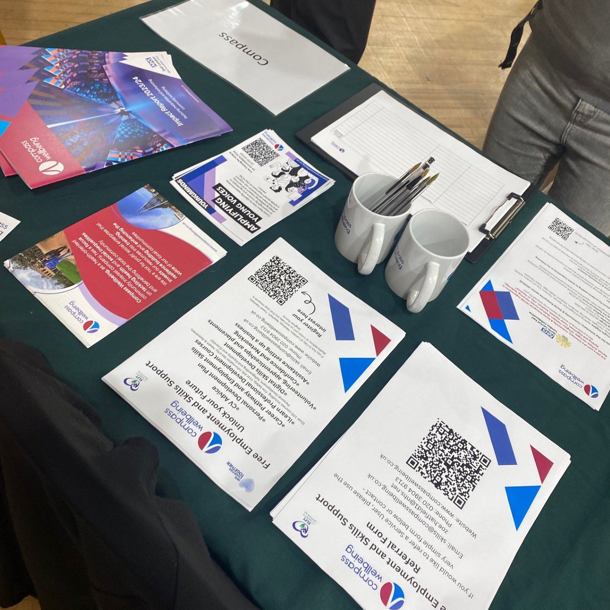 Compass Wellbeing (@compasswb) on Twitter photo Our community engagement officer at the Get to Know Us Better! event by <a href="/plaistowsouth/">Plaistow South Big Local</a> - Consisting of a marketplace, they brought together organisations and local residents to connect, share information and strengthen the community
#ELFT #NHS #VCSE Our community engagement officer at the Get to Know Us Better! event by <a href="/plaistowsouth/">Plaistow South Big Local</a> - Consisting of a marketplace, they brought together organisations and local residents to connect, share information and strengthen the community
#ELFT #NHS #VCSE