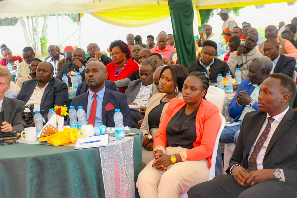 SimonKachapinK's tweet photo. Today, I hosted a roundtable with development partners to strengthen our collaboration in tackling West Pokot’s social and economic challenges. Despite progress, issues like poverty, teenage pregnancy, and low vaccination rates remain. Together, we’ll drive change. #Devolution https://t.co/9Z8qkgHTwi