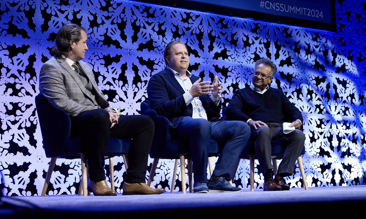 CNSSummit's tweet photo. .@Ritters90 closes out #CNSSummit2024 with three back-to-back conversations on #digitalmedicine, including recent policy shifts and collecting the right data to inform #AI. Many thanks to @AlicynCampbell, @danvahdat, @wilbanks, Joe Powers, Andy Molnar, and Ed Cox for joining! https://t.co/foXpbWp941