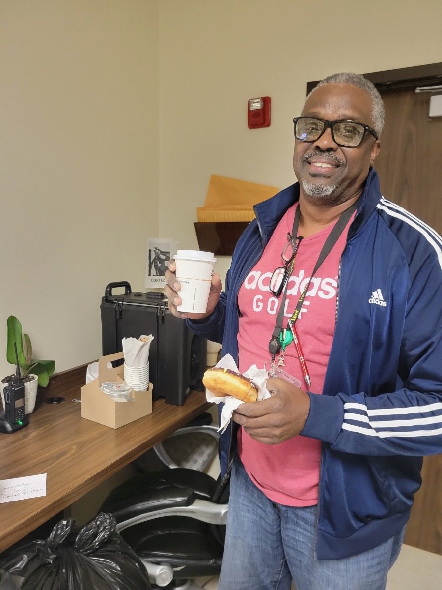 Happy World Kindness Day kicked off with Ms. Richmond providing donuts and coffee to our amazing Special Trans Dispatchers! Shout outs to Donnie Embra, Mary, and Tommy! Thank you for your kindness to our students. ⁦<a href="/ODMSMustangs/">O'Donnell Middle</a>⁩ ⁦<a href="/AliefCounseling/">Alief ISD Counseling</a>⁩