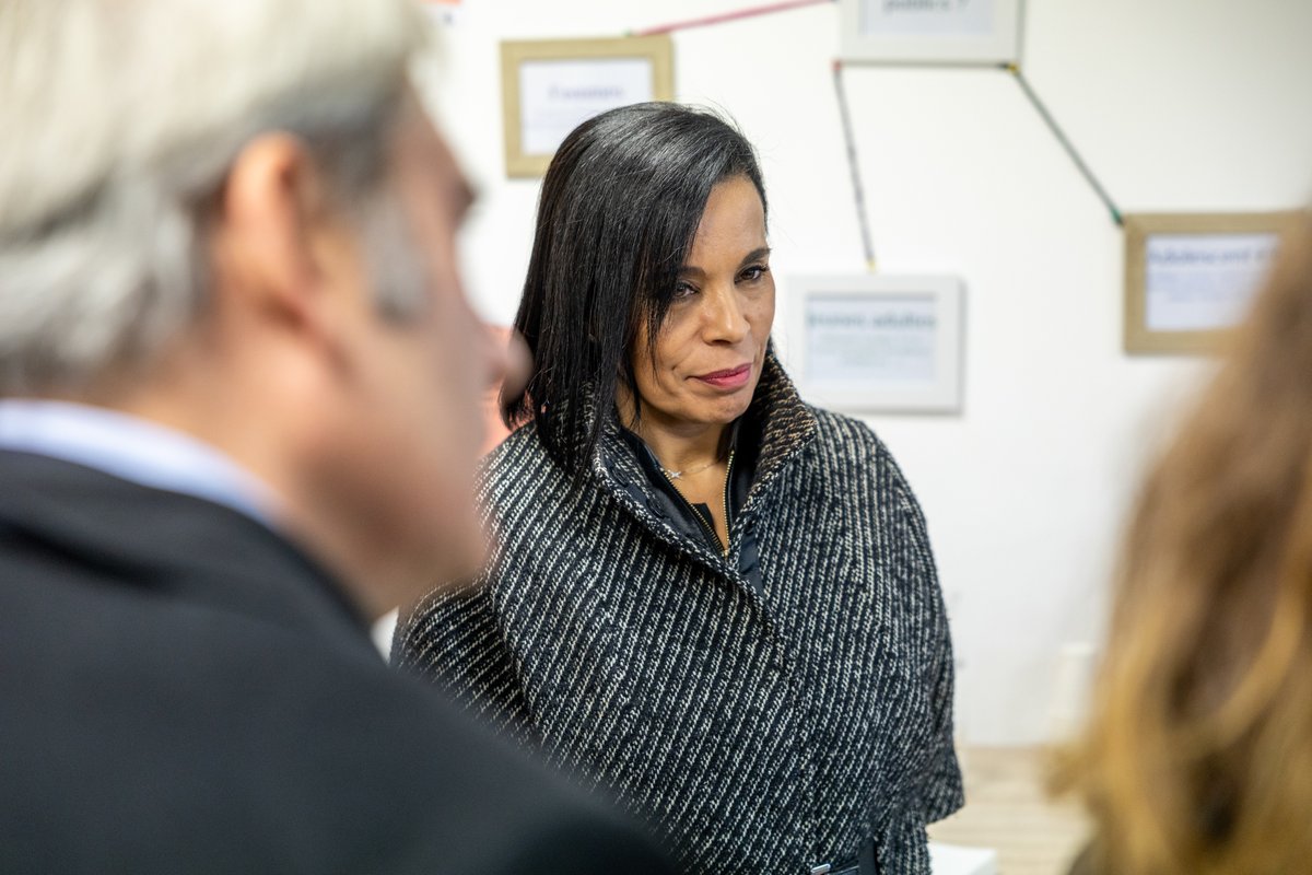 🇫🇷 Notre Municipalité a accueilli la Ministre Salima SAA pour les Portes Ouvertes du LEAO. L’association Femmes Solidarité 91 offre hébergement, soutien et réinsertion aux victimes de #violencesconjugales. Depuis 2008, notre ville est engagée contre ce fléau ✊