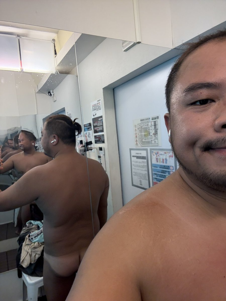 包包 (@baohenda1) on Twitter photo 