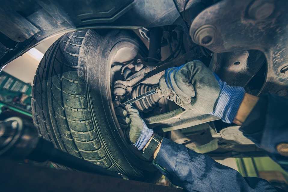 AMCAutoRepair's tweet photo. AMC Auto Repair is equipped to handle repairs on most vehicles both foreign and domestic. https://t.co/Nnge3qV7PN #CarBatteryReplacement #CarBatteryRepair #CarBatteryCheck #OilChange #Hayward #STARSmogCheck https://t.co/YkLYccEAyW